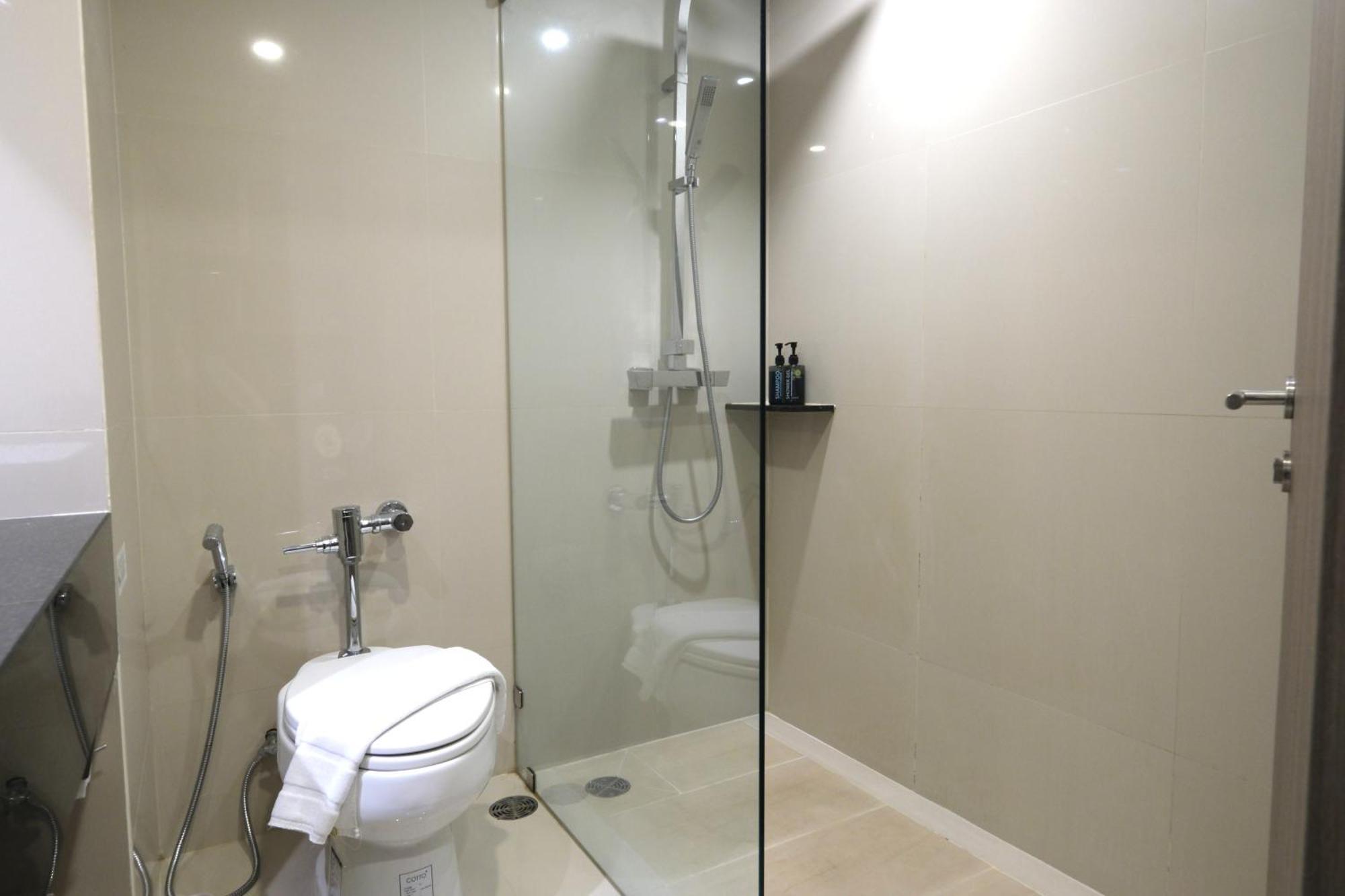 โรงแรมบุษราคัม โรงแรม ขอนแก่น